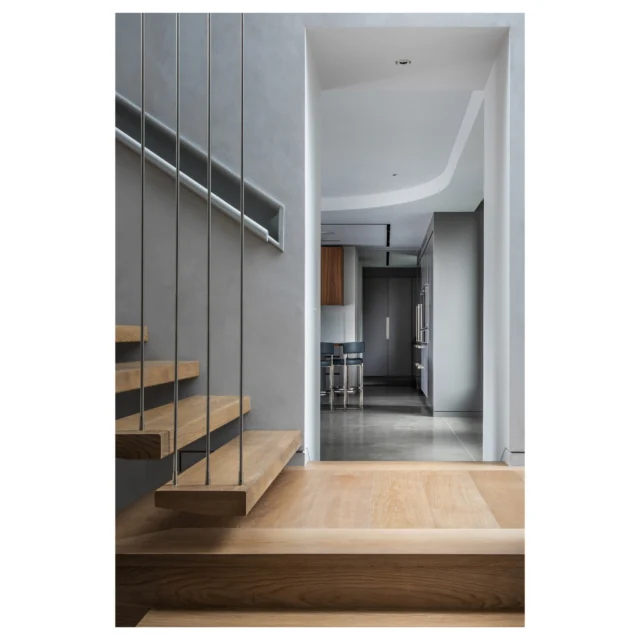 Shot for @szy_interiors I love the choice of light wood for the stairs, contrasts so well with the grey concrete. 
.
.
.
#interiordesignphotography #propertyphotographerlondon #londonpropertyphotographer #londoninteriorphotographer #londoninteriorphotography #interiorphotographer #hertfordshirephotographer